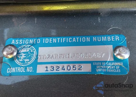 2018 Toyota Highlander Le из США, поврежденный, VIN 5TDZARFH1JS035487